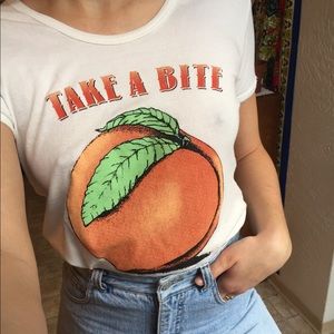 Peachy T-shirt